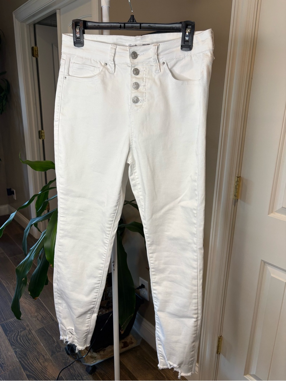 Royalty For Me White High-Rise Button-Fly Ankle Jeans